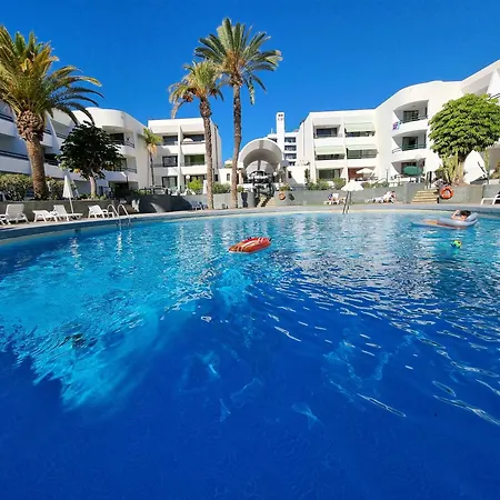 Apartment Casa Palmera 4 Only 150 Meters To Beach, Heated Pool, Wifi, Sat-tv, Terrace, Central Location, Washing Machine