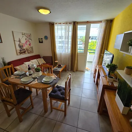 Casa Palmera 4 Only 150 Meters To Beach, Heated Pool, Wifi, Sat-tv, Terrace, Central Location, Washing Machine Apartment
