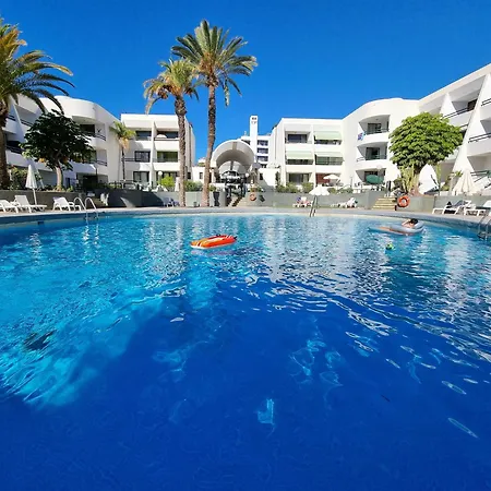 Casa Palmera 4 Only 150 Meters To Beach, Heated Pool, Wifi, Sat-tv, Terrace, Central Location, Washing Machine Apartment