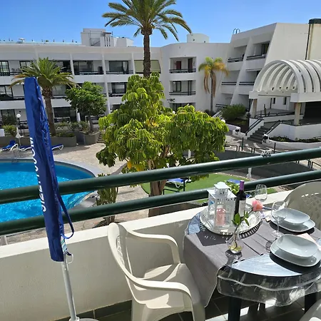 Casa Palmera 4 Only 150 Meters To Beach, Heated Pool, Wifi, Sat-tv, Terrace, Central Location, Washing Machine