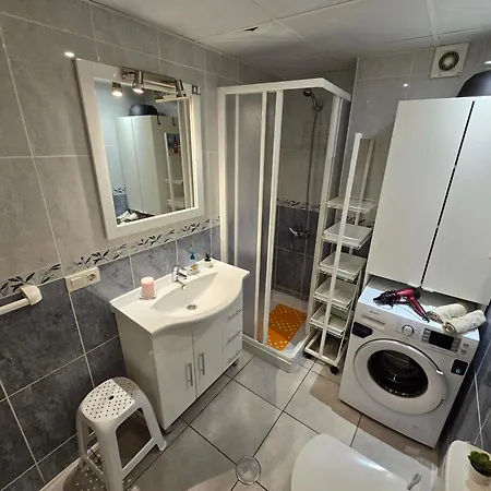 Casa Palmera 4 Only 150 Meters To Beach, Heated Pool, Wifi, Sat-tv, Terrace, Central Location, Washing Machine Playa de las Americas (Tenerife)